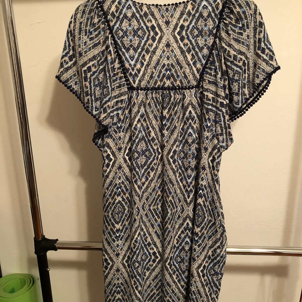 Dress - Picture 3 of 3
